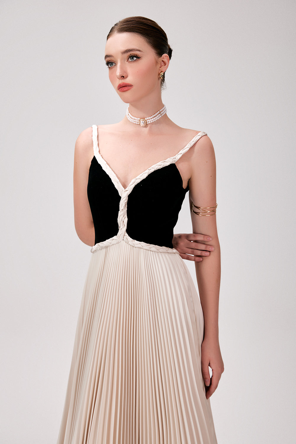 Liz V-Neck Pleated Maxi Dress - MEAN BLVD