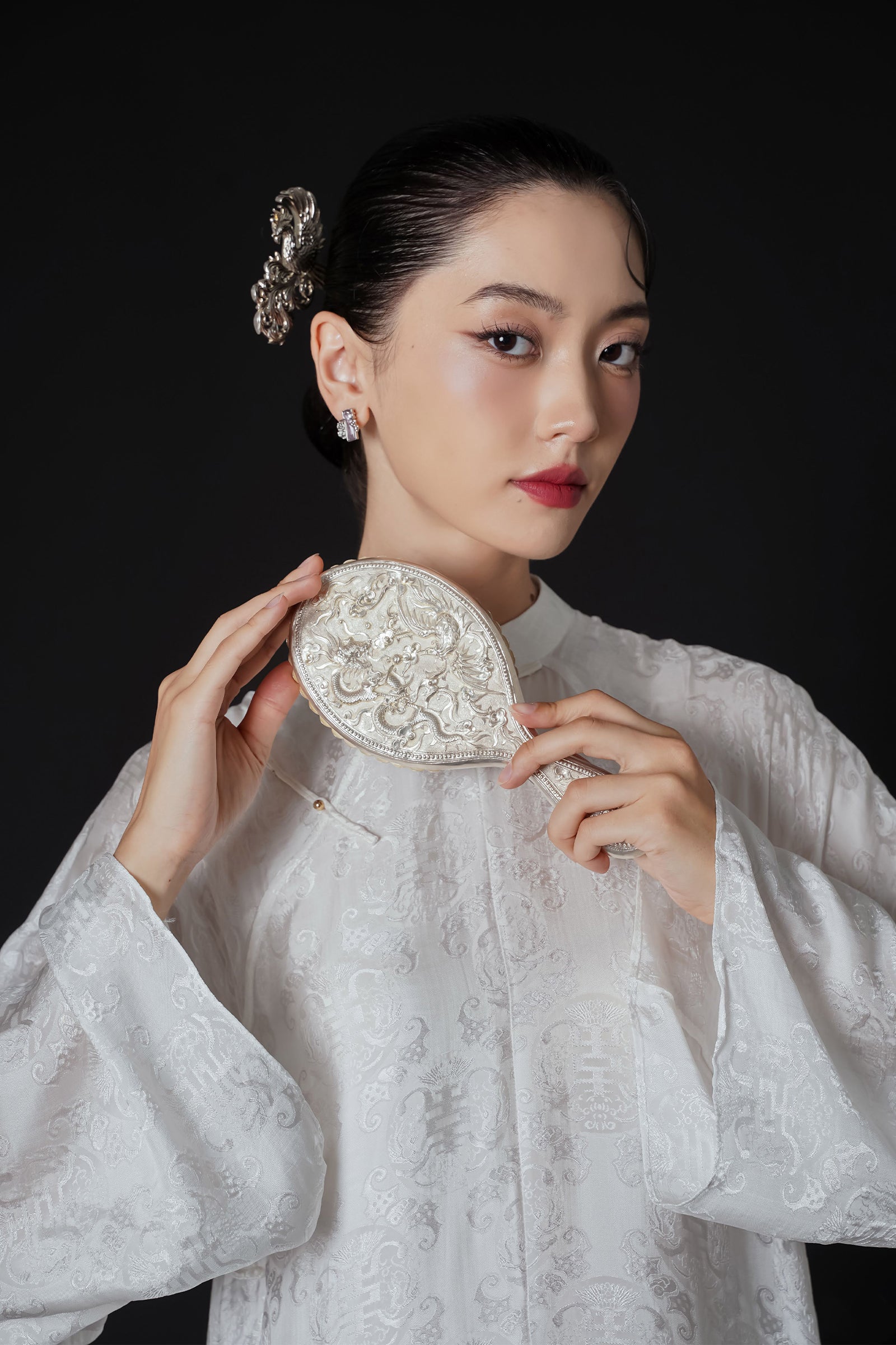 Hy Loan Straight Silk Ao Dai Set