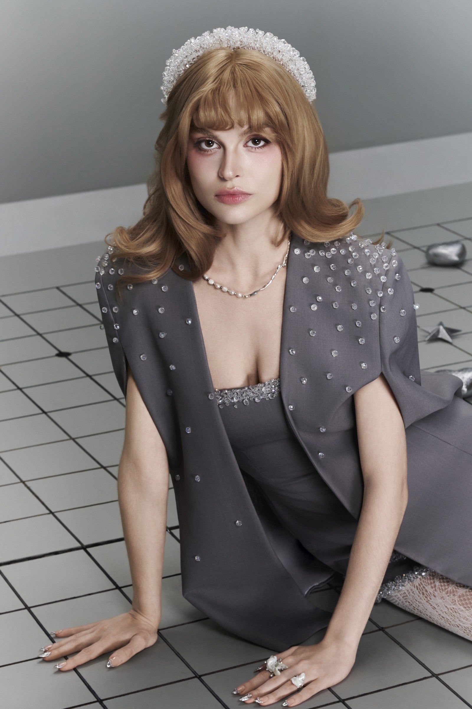 Noctis Hanging Sleeve Cape