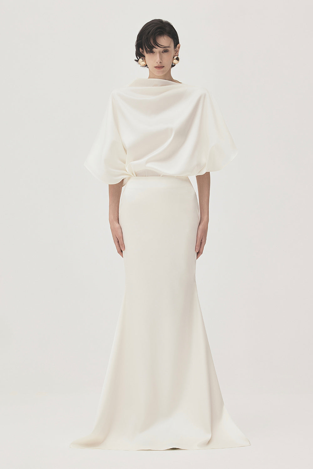 Xuan Di Straight Batwing Sleeved Satin Top