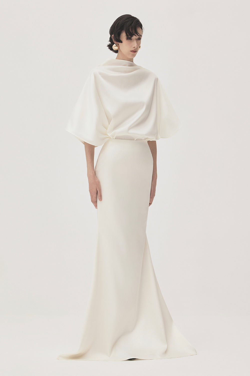 Xuan Di Straight Batwing Sleeved Satin Top