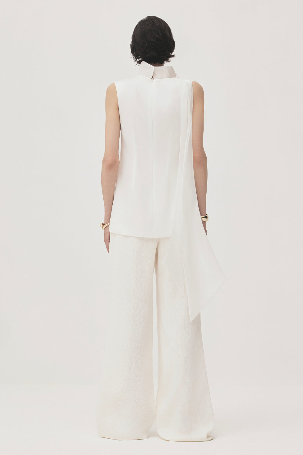 Quynh Straight Sleeveless Rayon Top