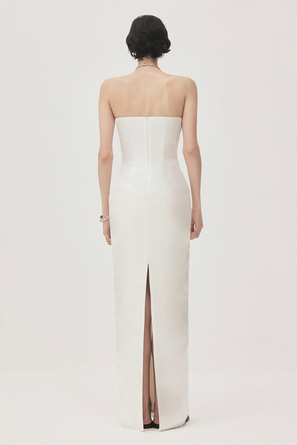 Linh Sa Sheath Sleeveless Satin Maxi Dress