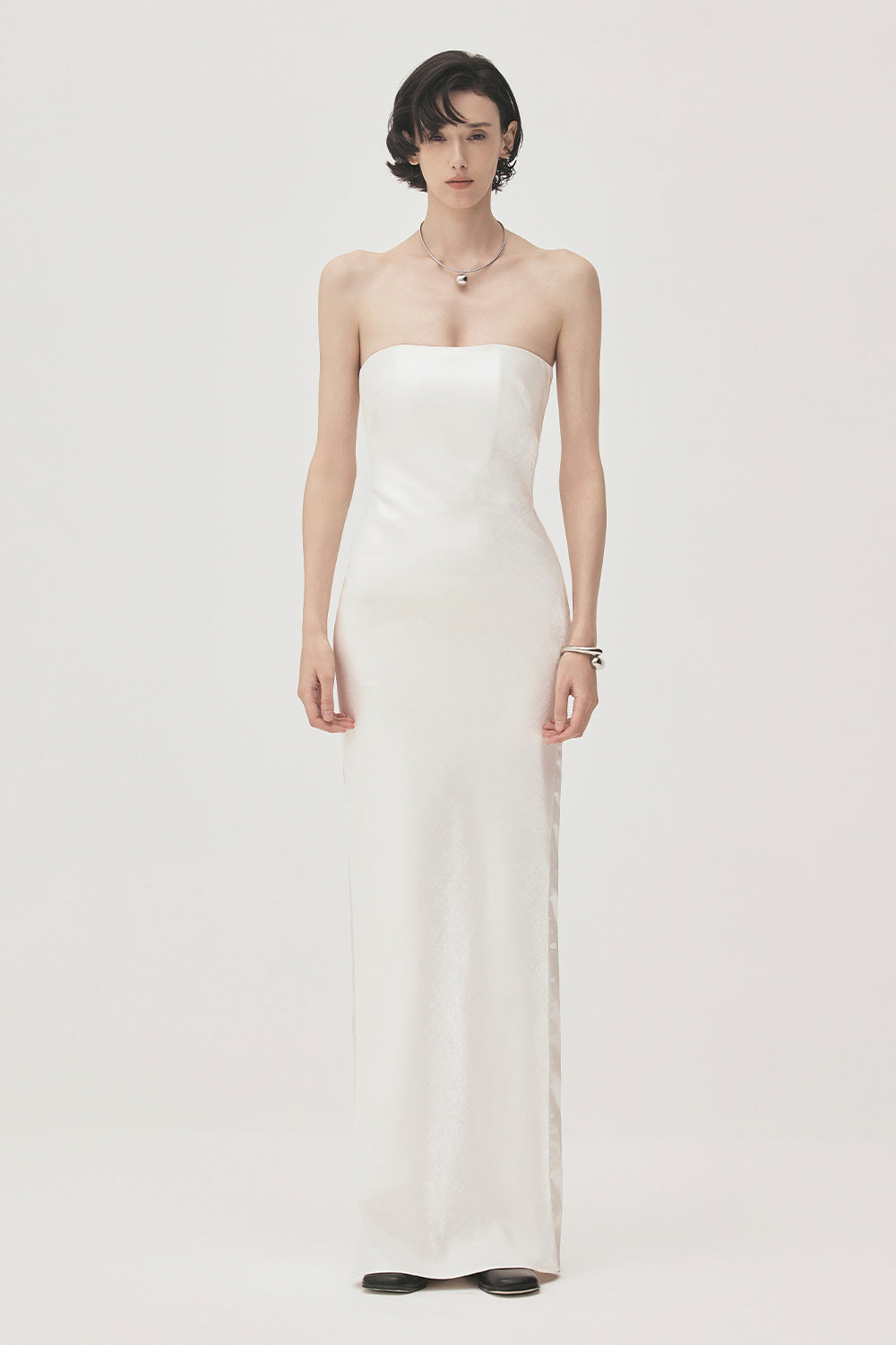 Linh Sa Sheath Sleeveless Satin Maxi Dress