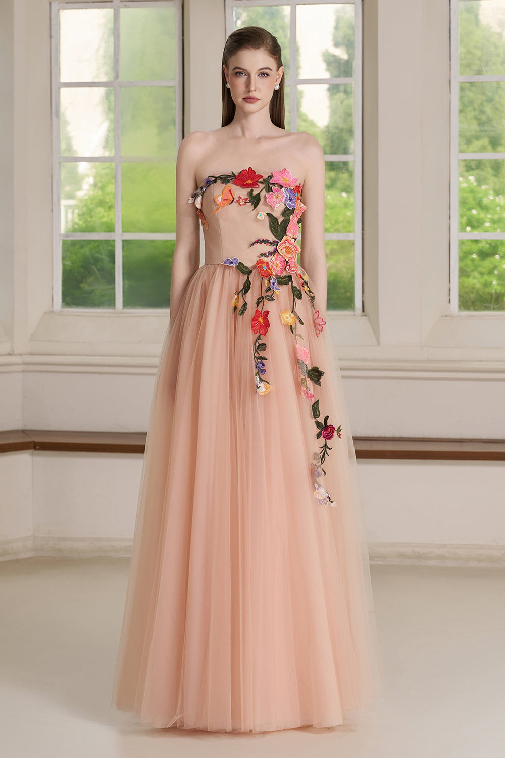 Maelle Applique Maxi Dress - MEAN BLVD