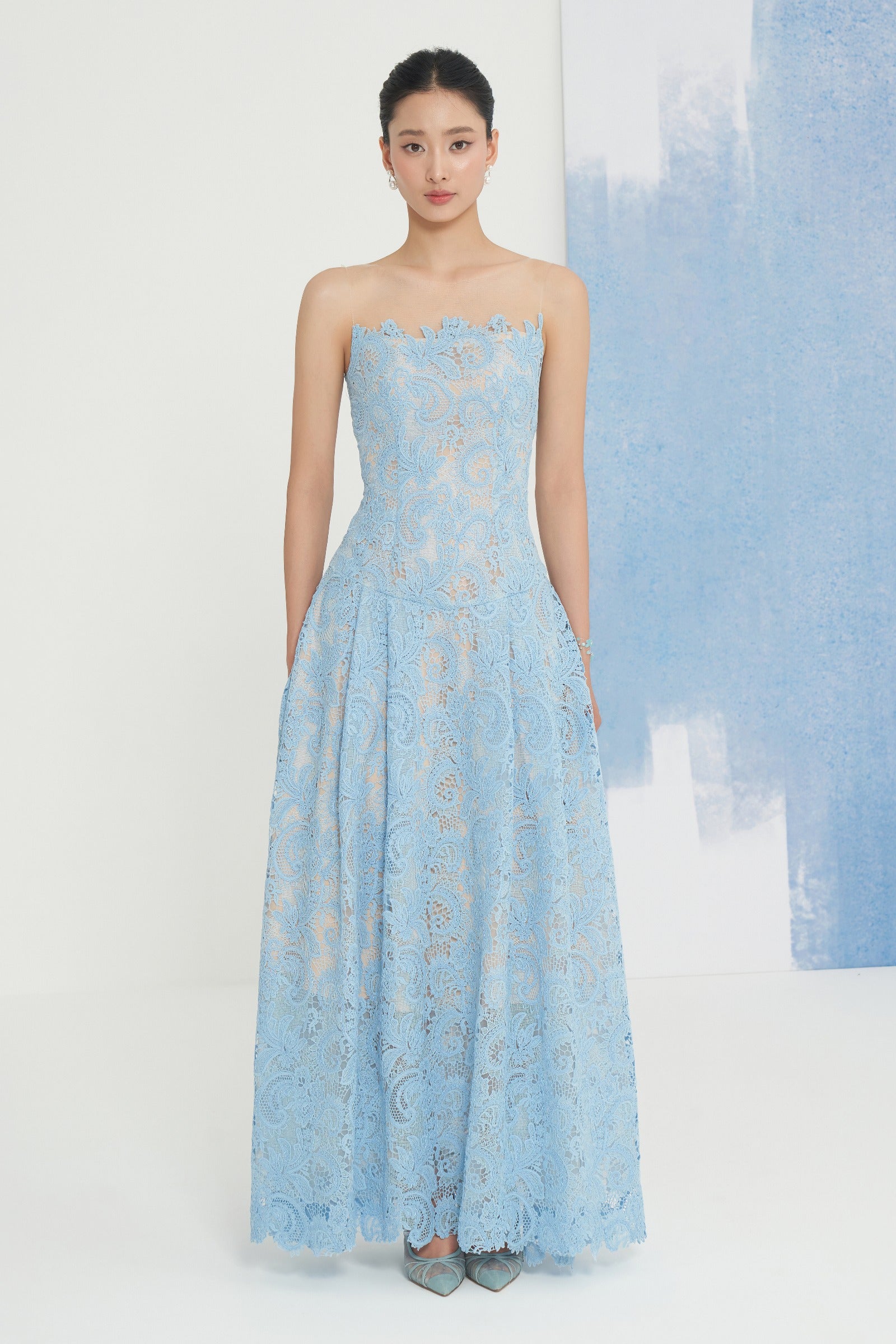 Nely Lace Maxi Dress - MEAN BLVD