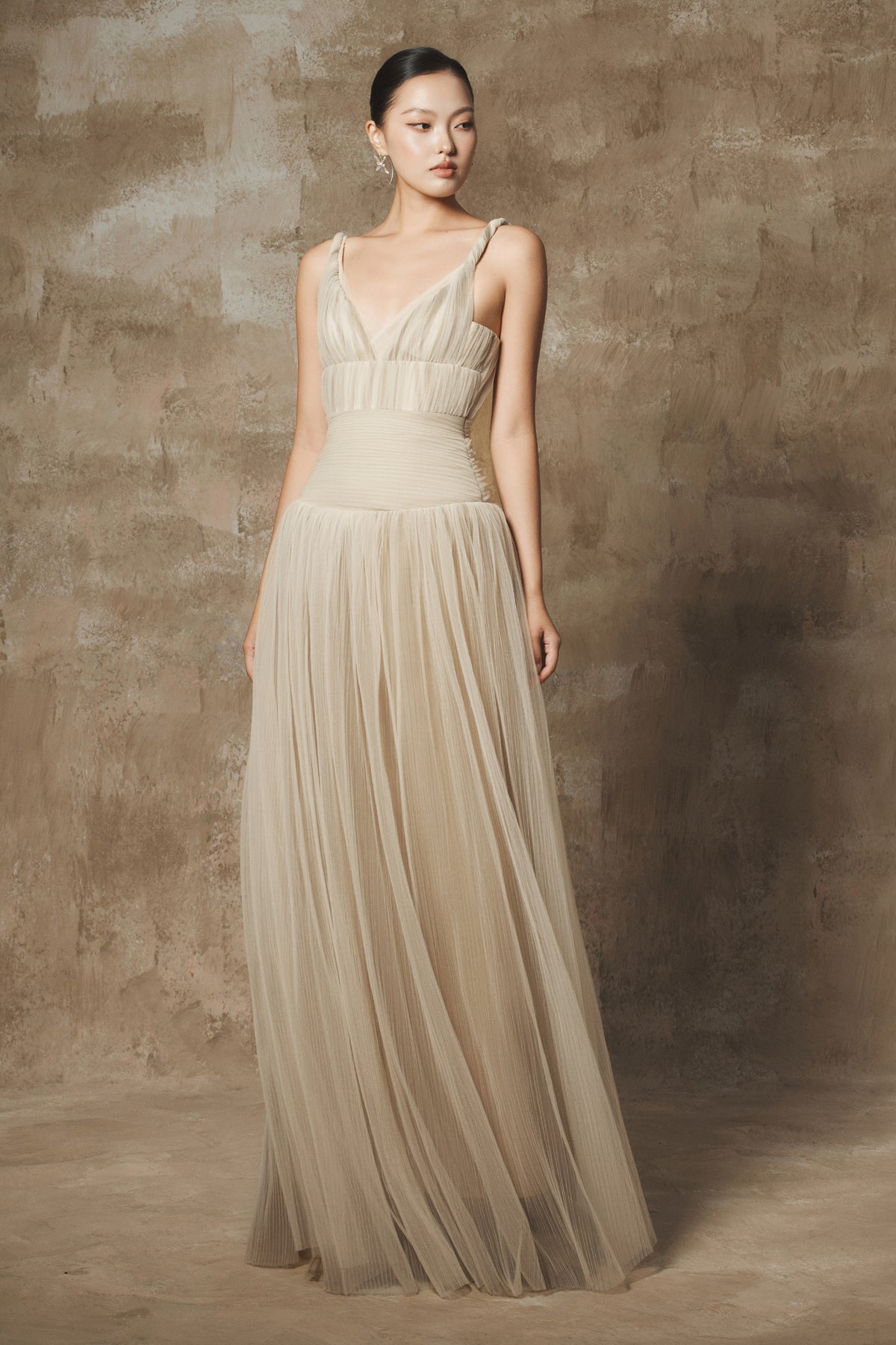 Onnie V-Neck Maxi Dress
