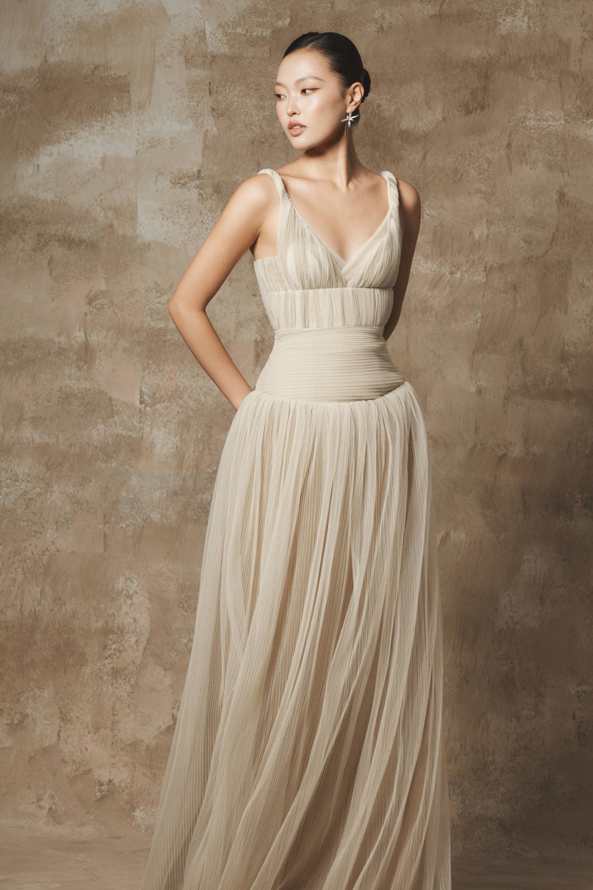 Onnie V-Neck Maxi Dress