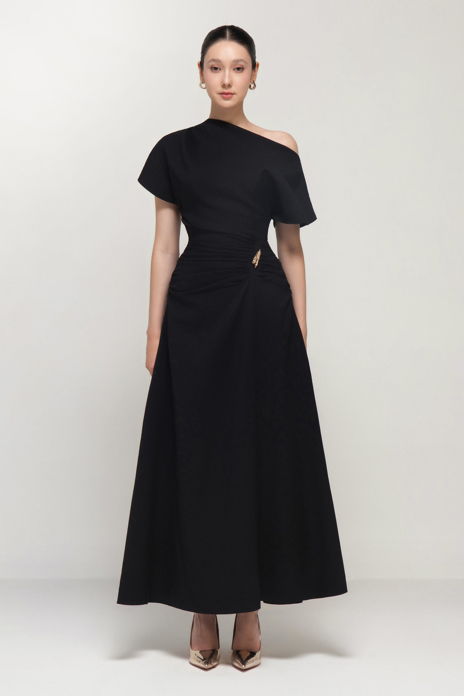 Olivia Asymmetric Neck Maxi Dress - MEAN BLVD
