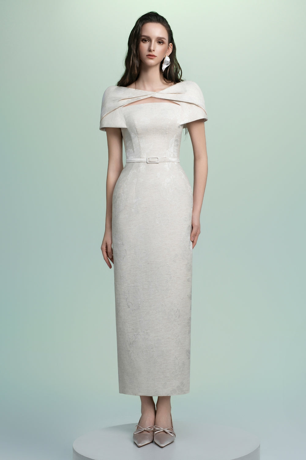 Paloma Sheath Cape Sleeved Jacquard Maxi Dress