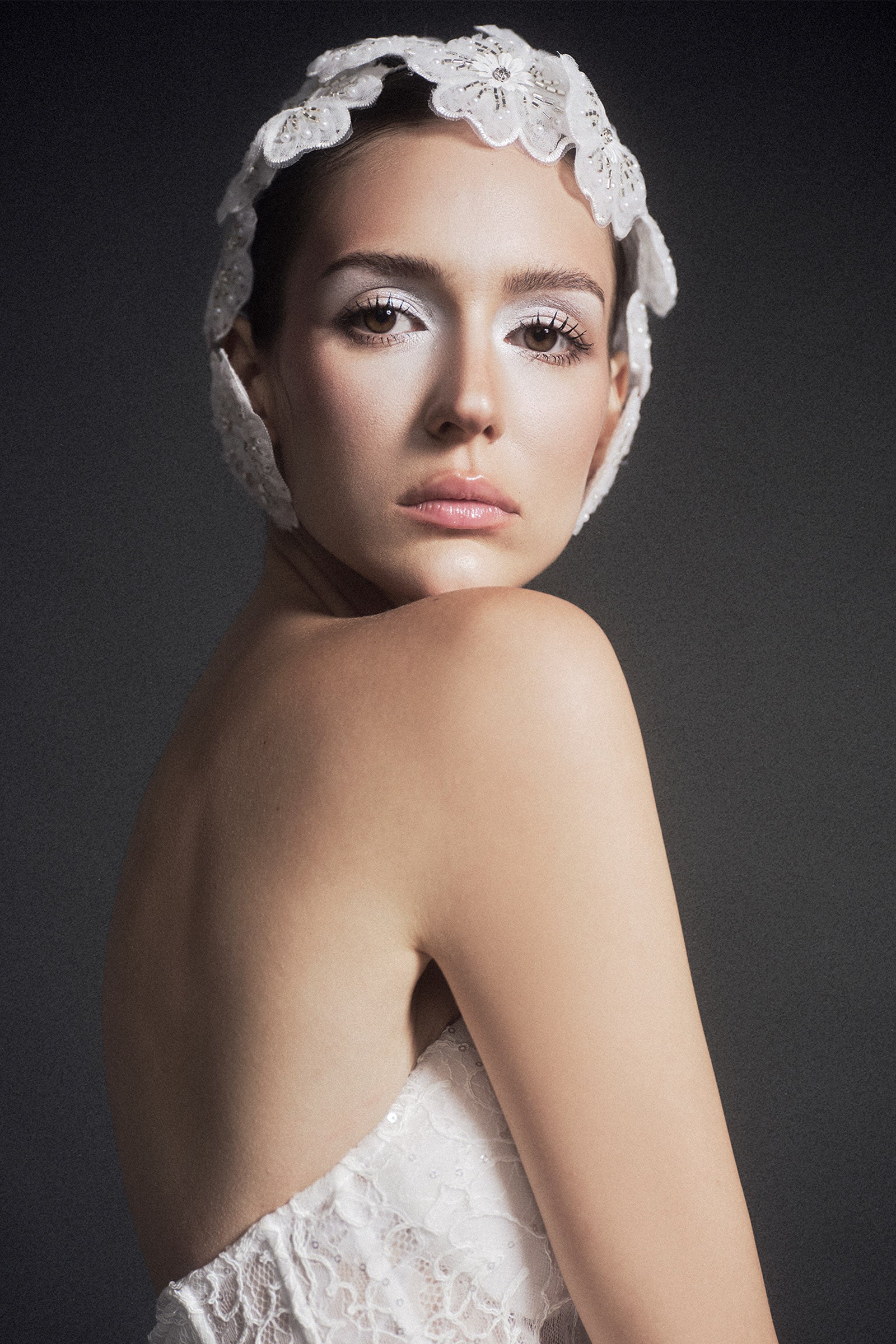 Rochelle Floral Embroidery Headband - MEAN BLVD