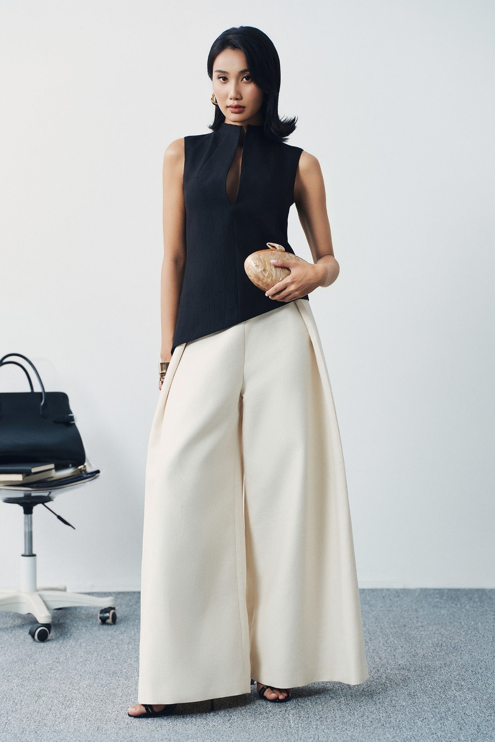 Apros Asymmetric Top