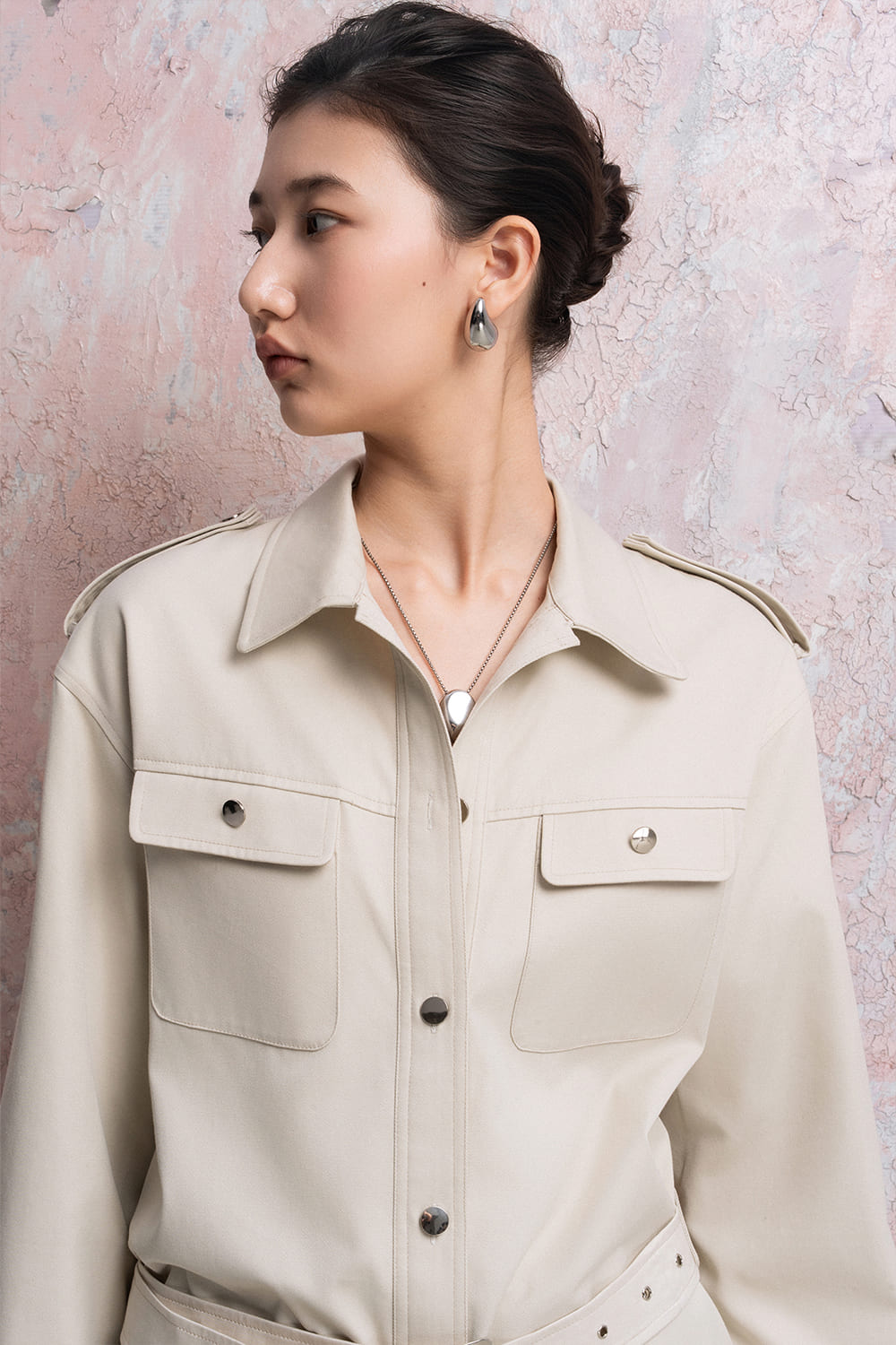 IIlluminate Straight Cuff Sleeved Cotton Twill Jacket