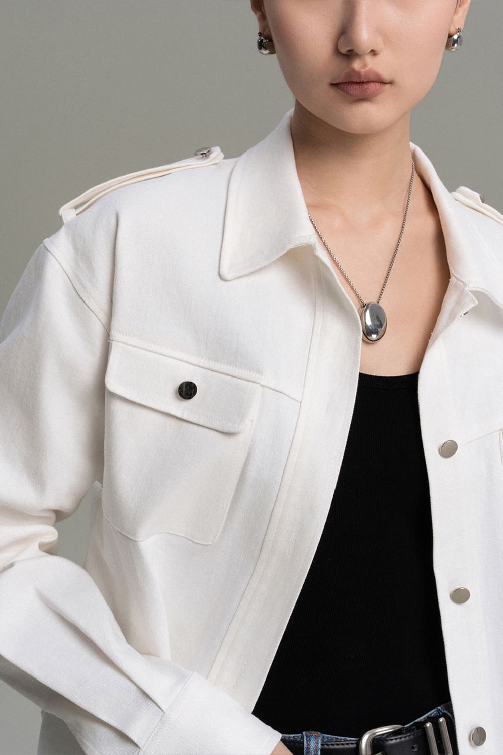 IIlluminate Straight Cuff Sleeved Cotton Twill Jacket