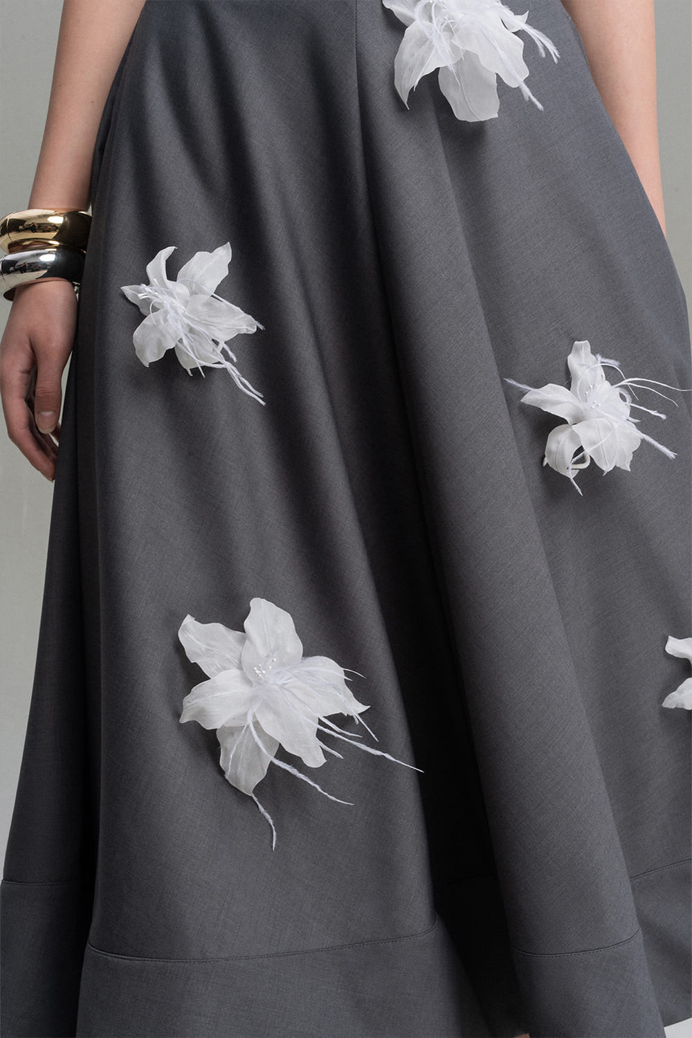 Carlyn A-line Flower Applique Twill Silk Calf Length Skirt