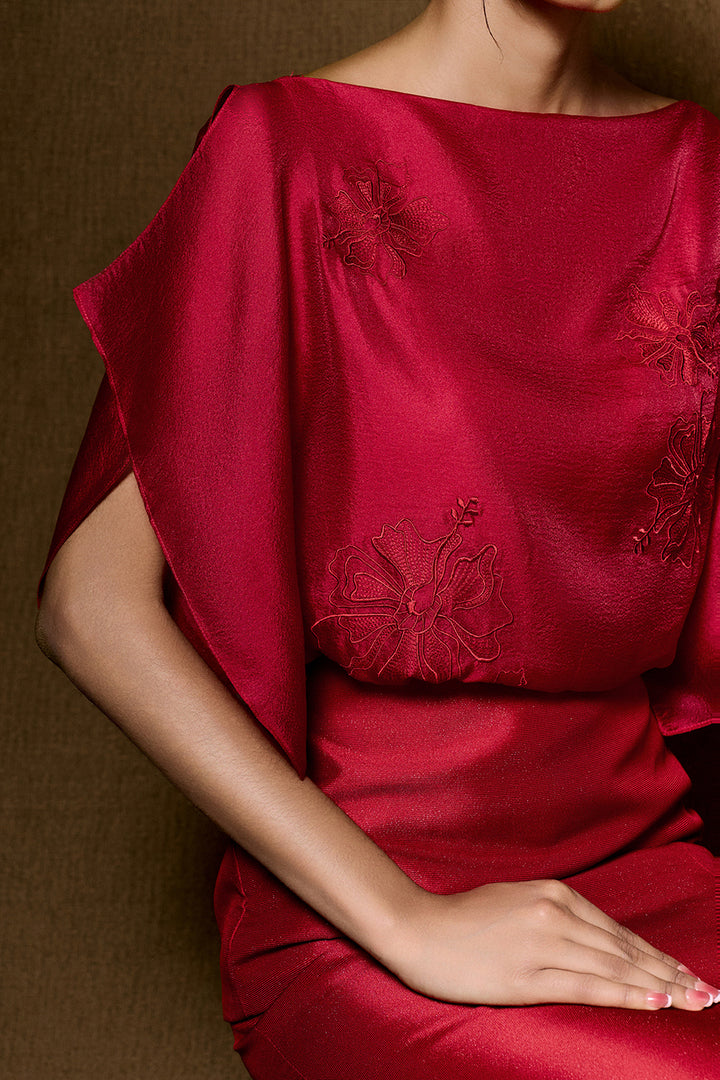 Scarlett Butterfly Sleeve Embroidery Top - MEAN BLVD