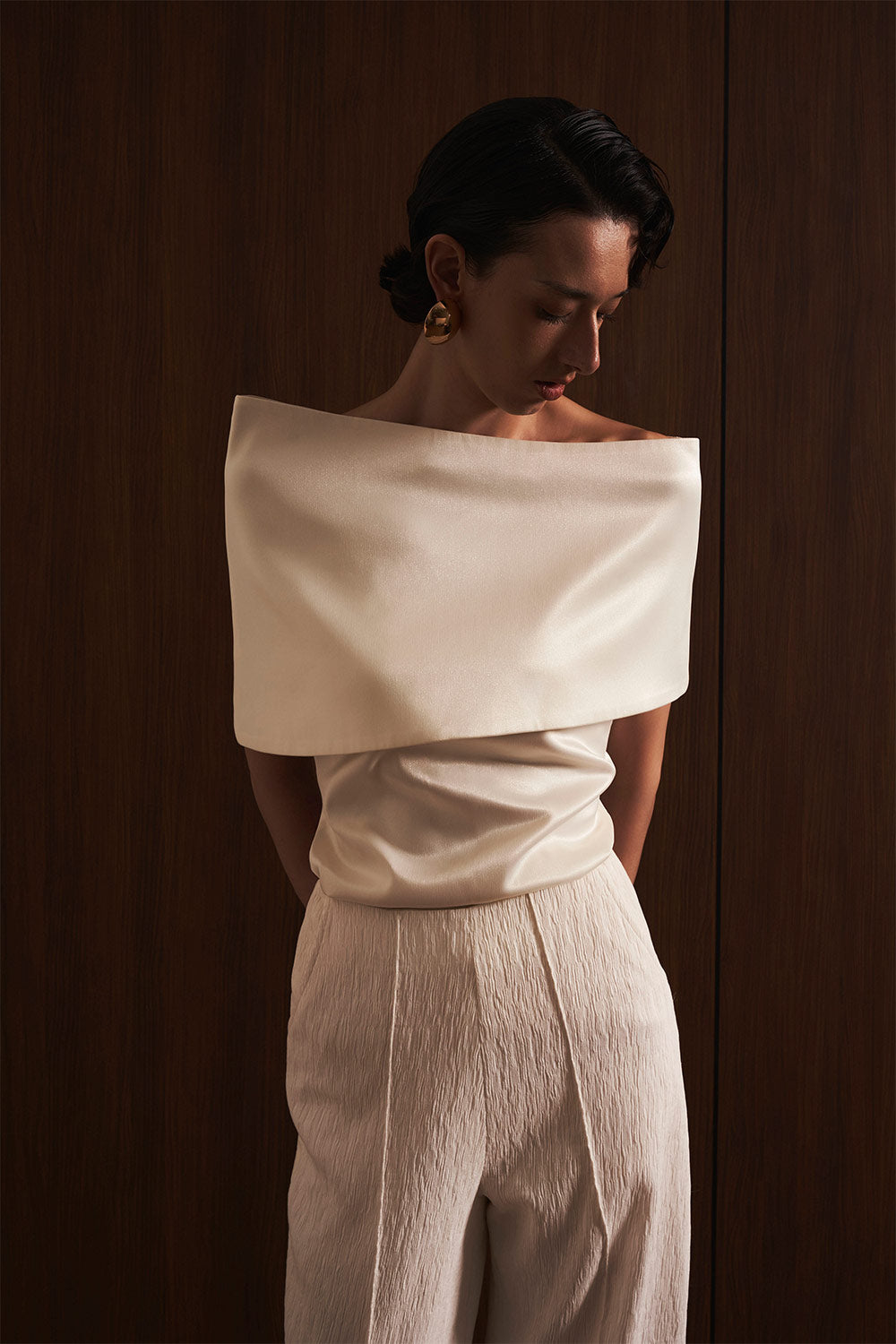 Anh Vi Straight Asymmetric Sleeved Satin Top