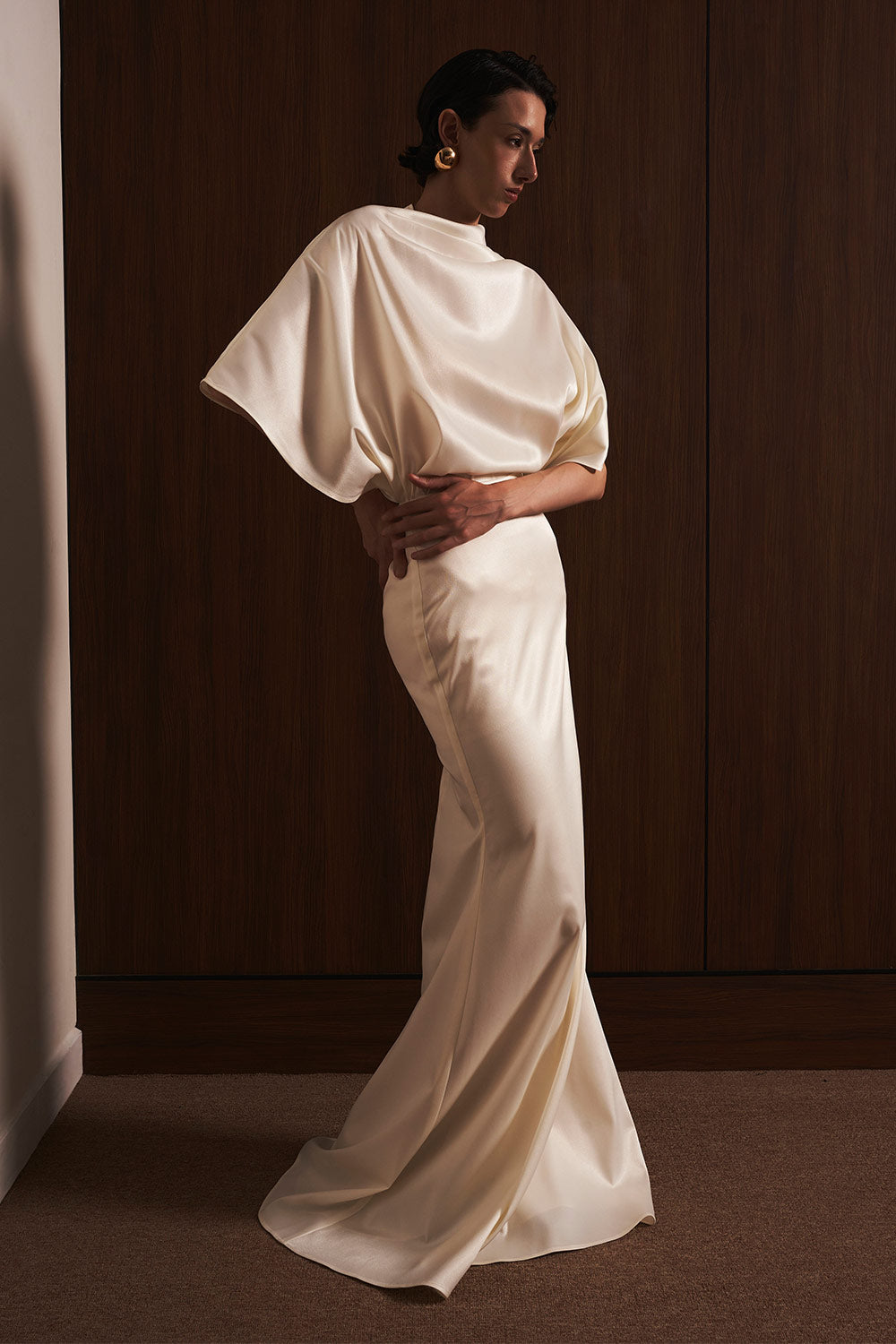 Xuan Di Straight Batwing Sleeved Satin Top