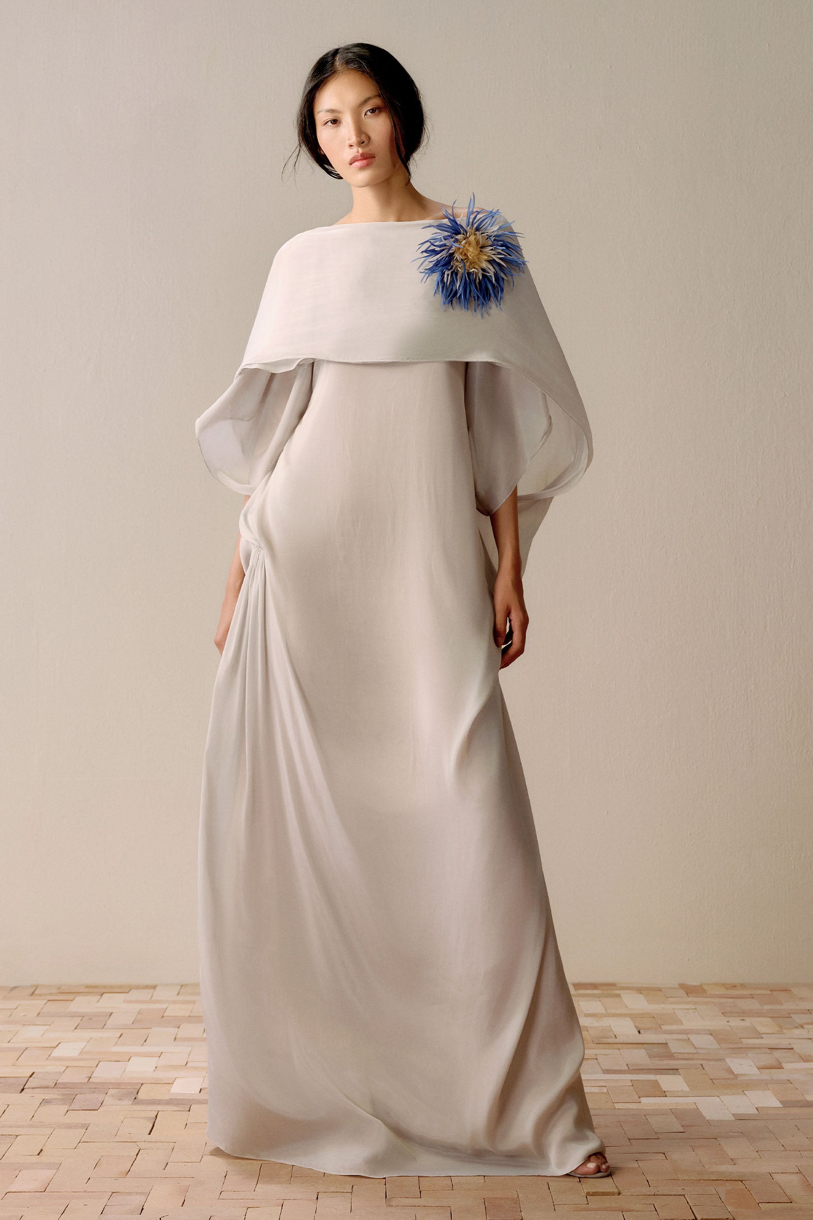 sienna maxi dress Cape Sleeve Light Grey / Customize Finish:Finished - Select Finish Color Below Greya Cable Knit Sweater MAD3220 90% PES 10% EL