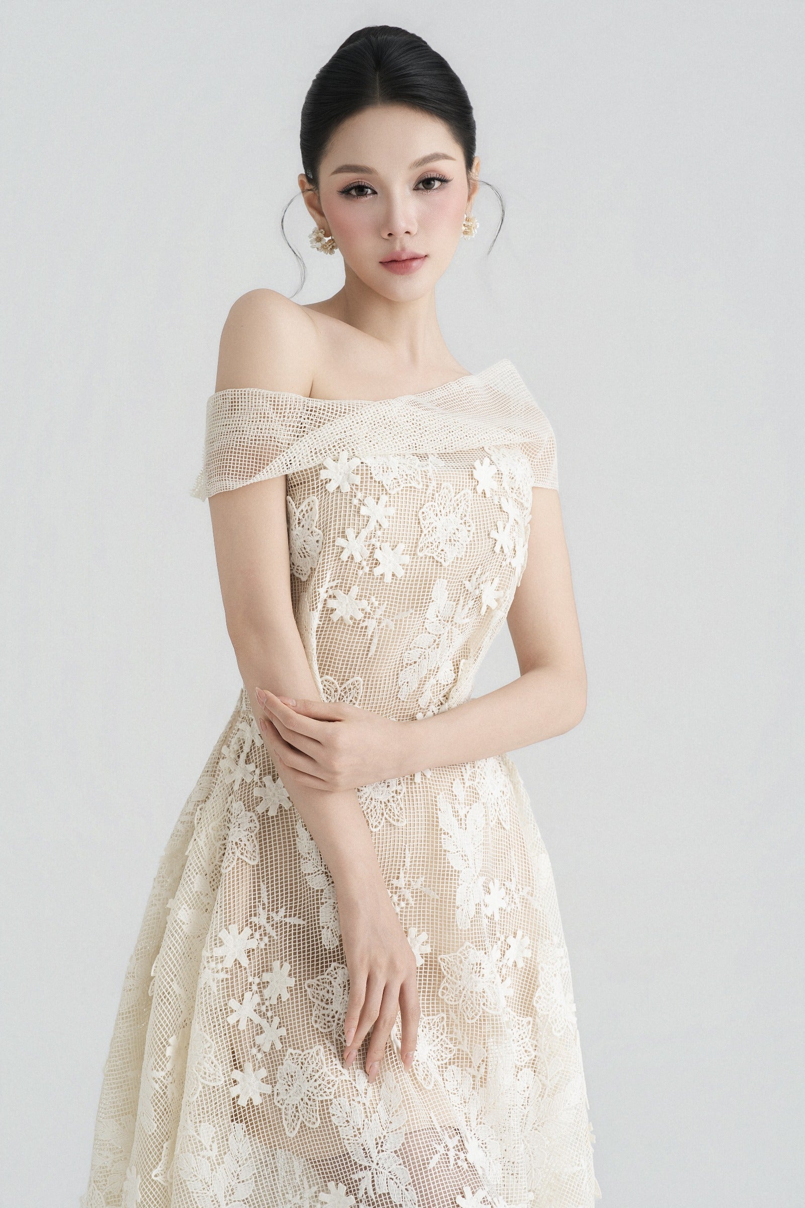 Lioren Midi Dress