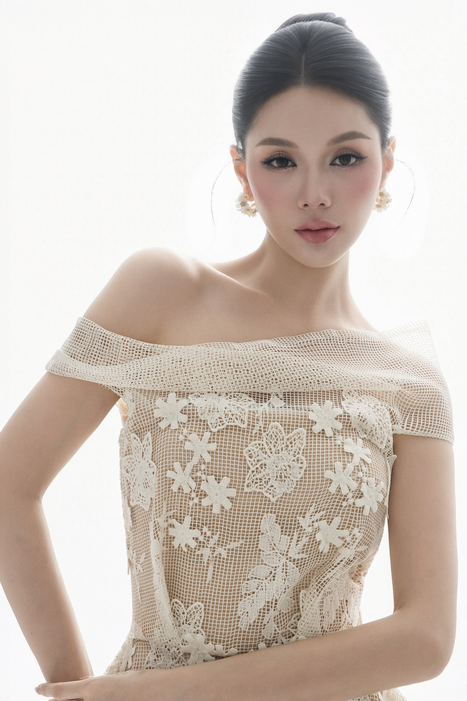 Lioren Midi Dress