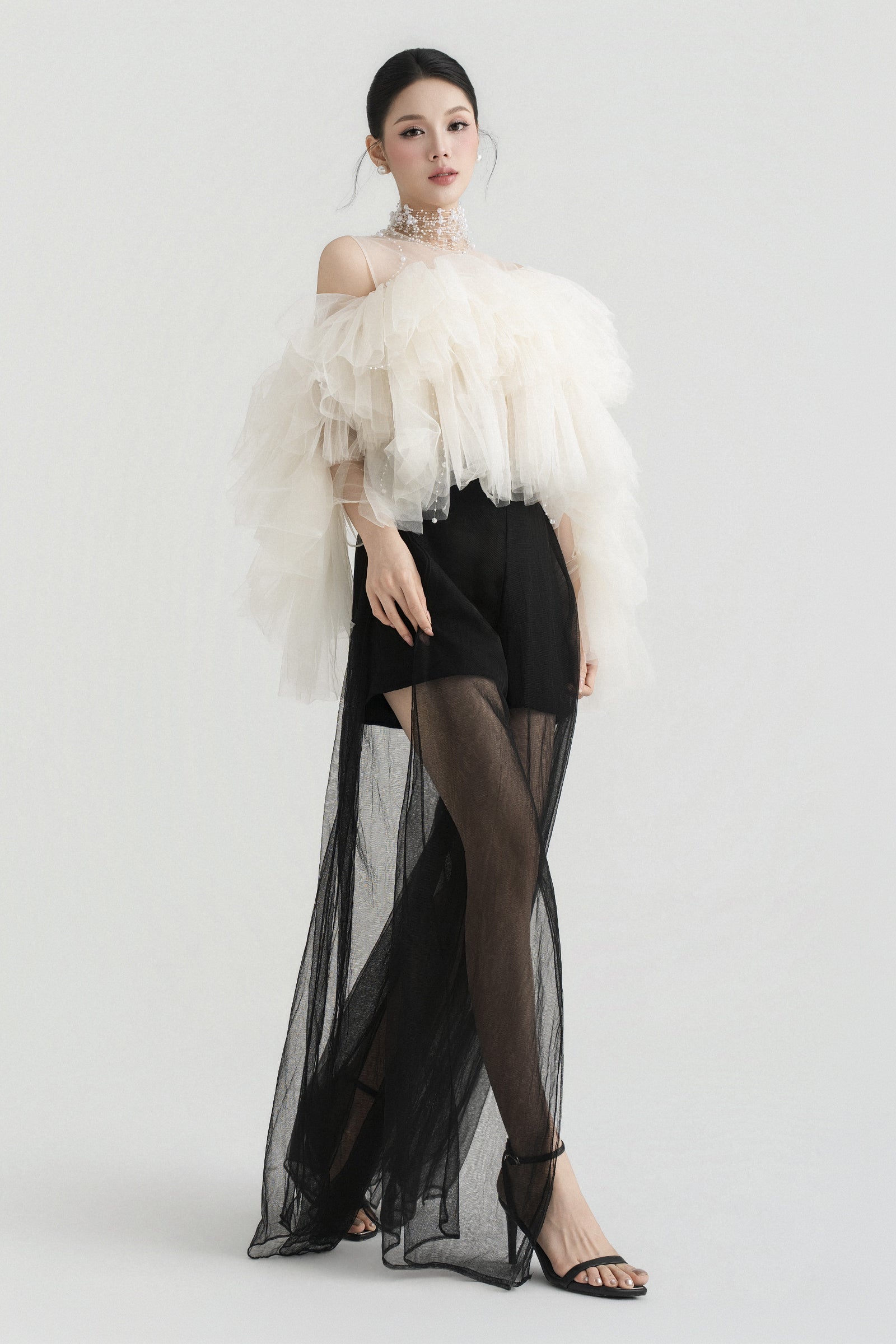 Veria Ruffle Top