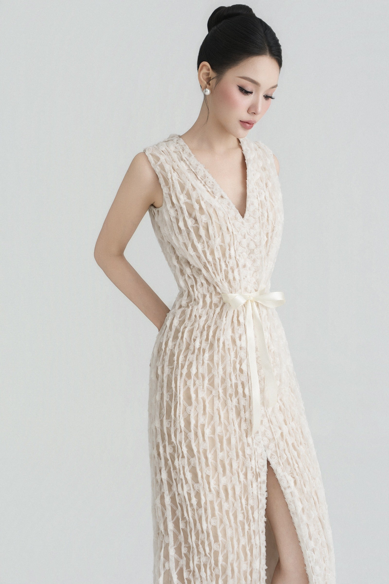 Eloane Ribbon Midi Dress