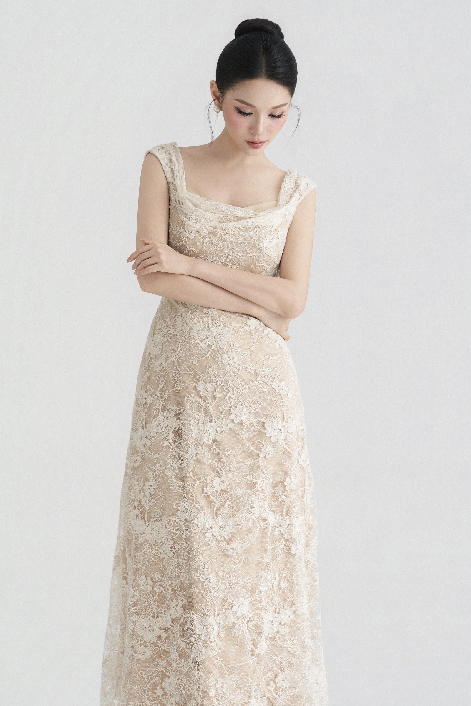Orlisse Applique Midi Dress