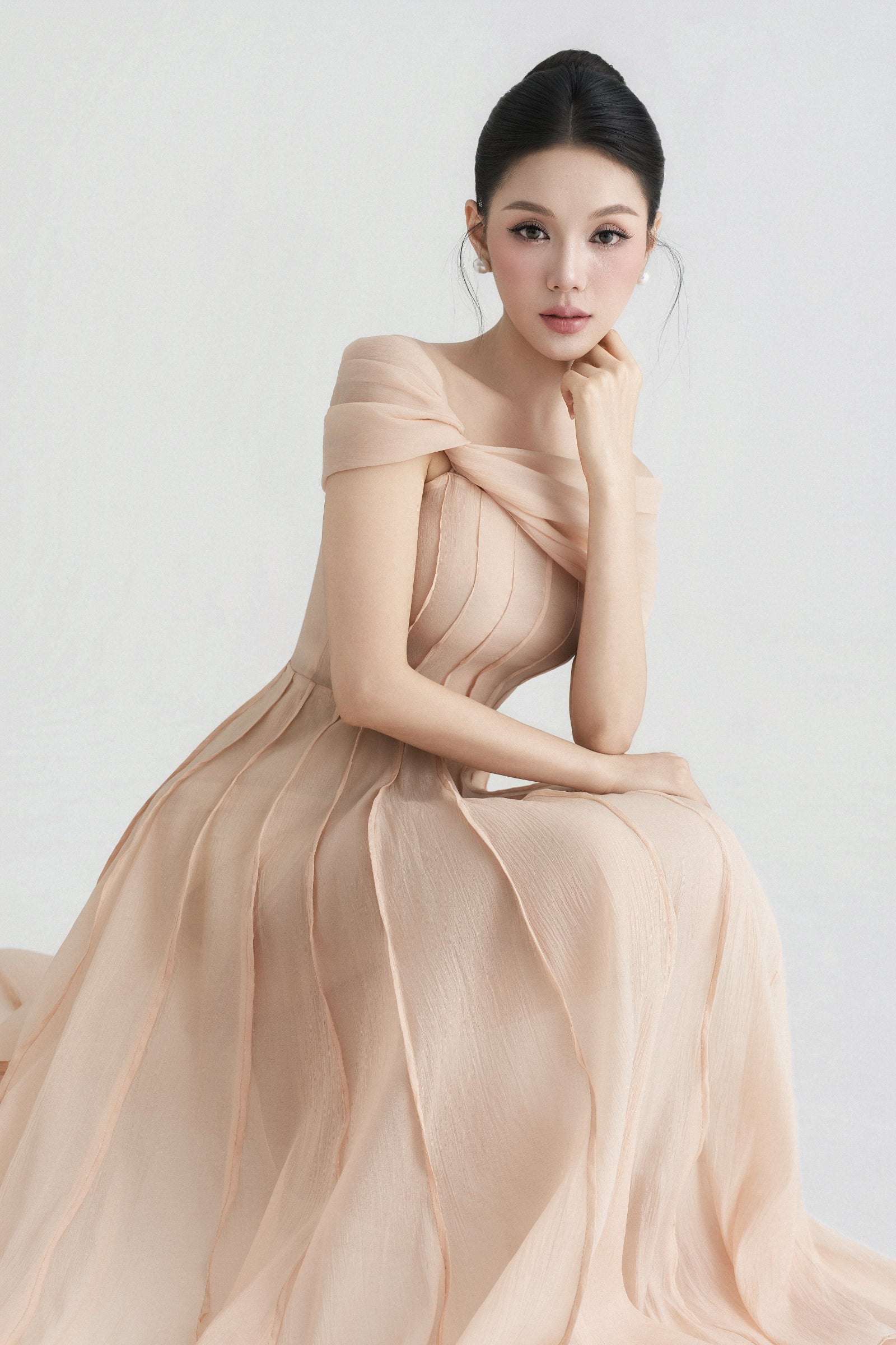 Avenor Pleated Midi Dress