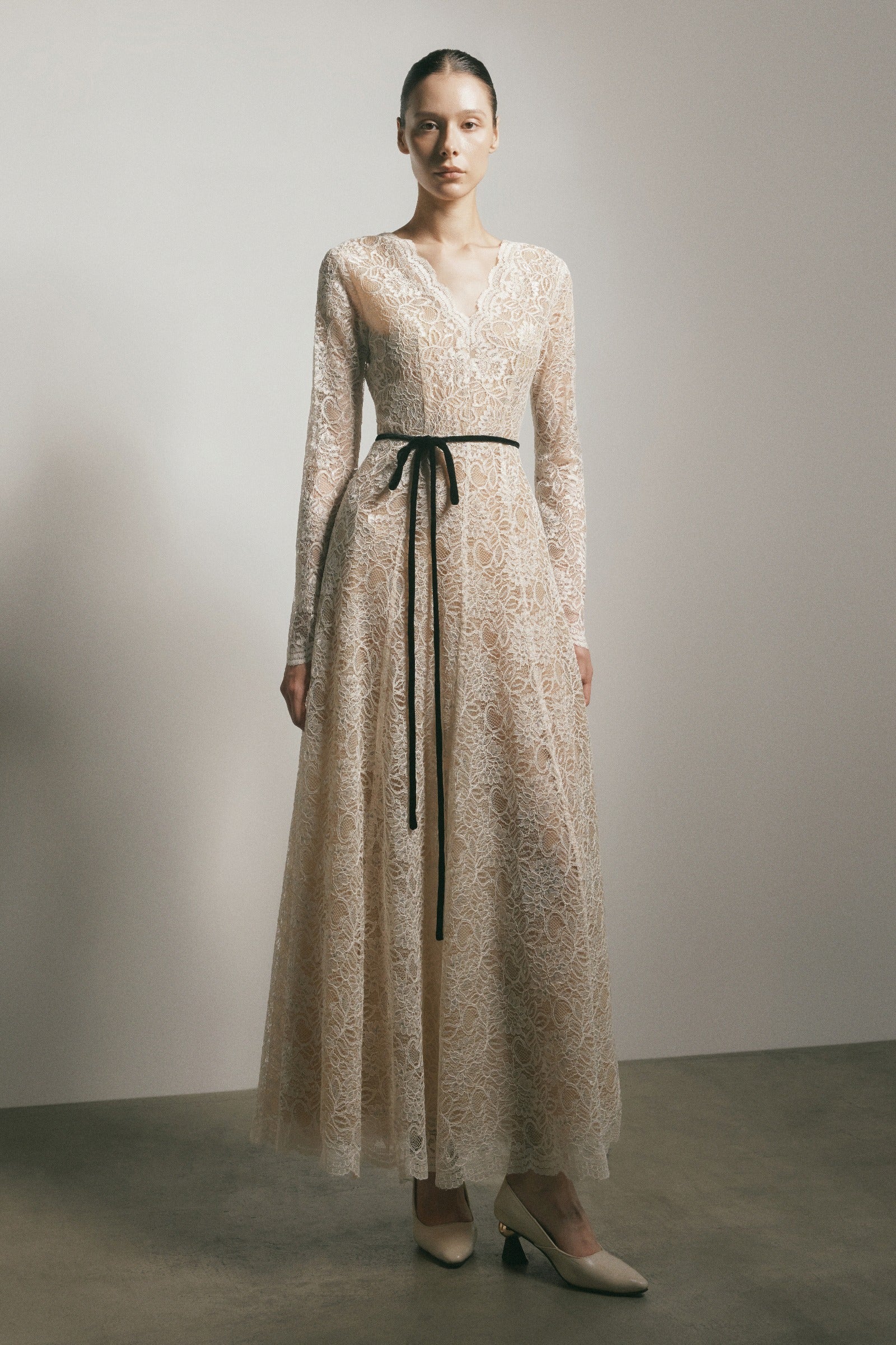 Willa V-Neck Maxi Dress
