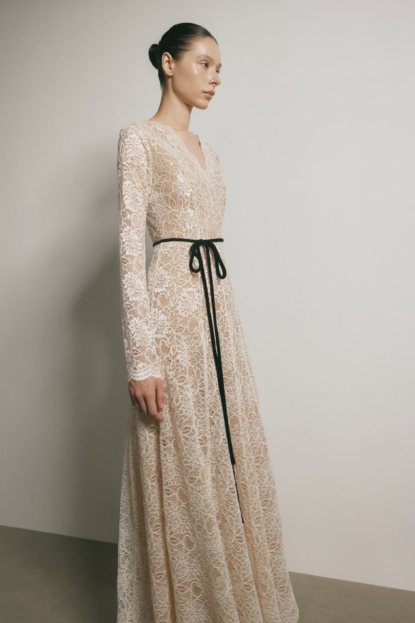 Willa V-Neck Maxi Dress