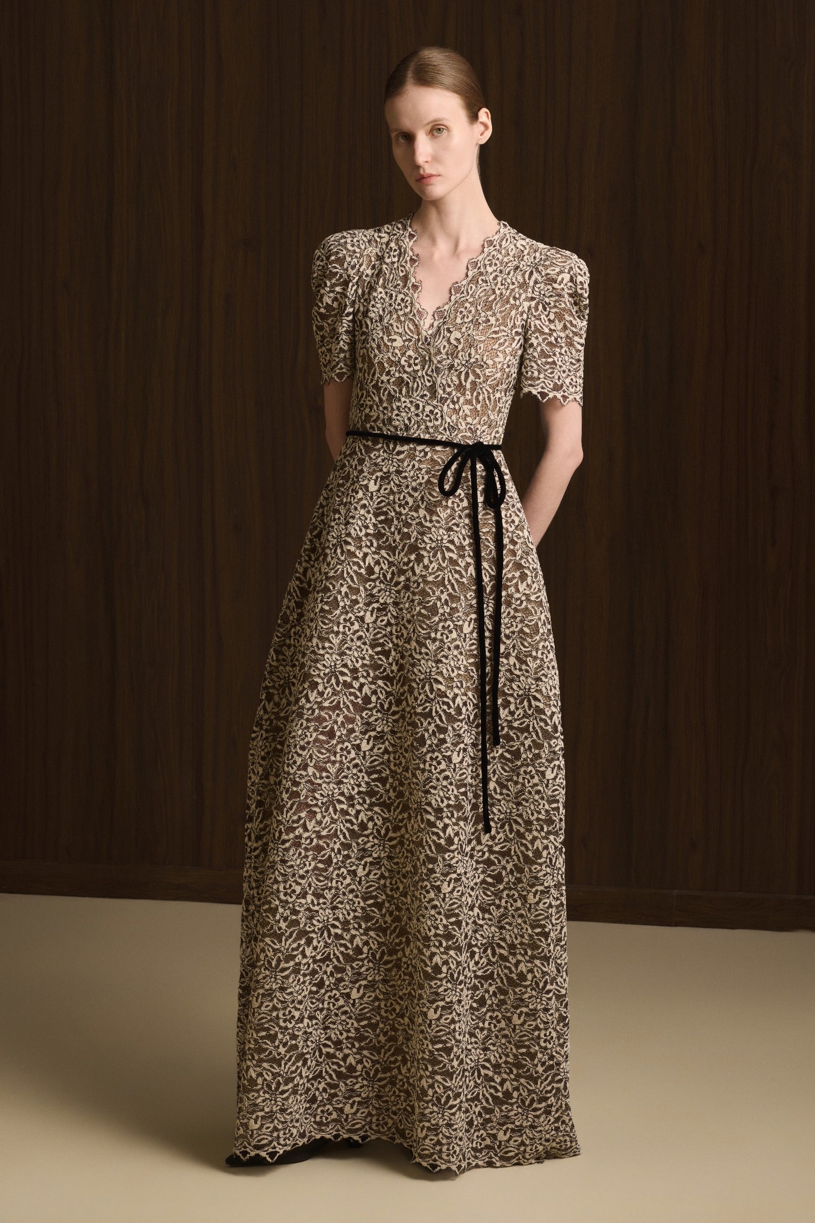 Valéra V-Neck Maxi Dress