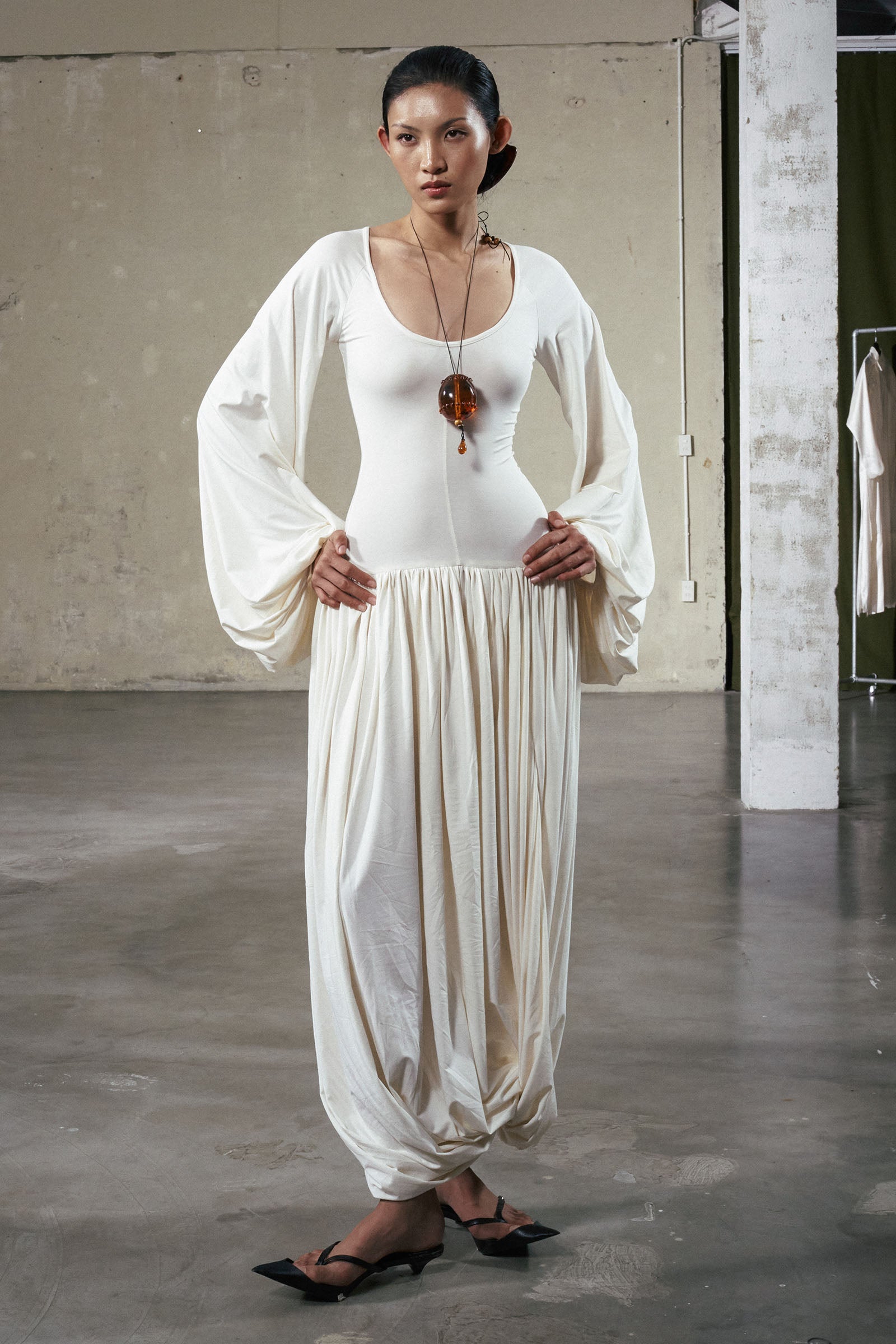Tinh Duyen Bishop Sleeve Maxi Dress - MEAN BLVD
