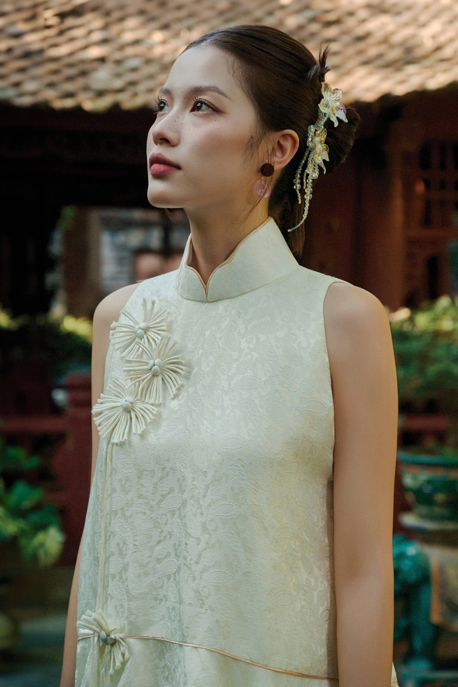 Ha Linh High Neck Set