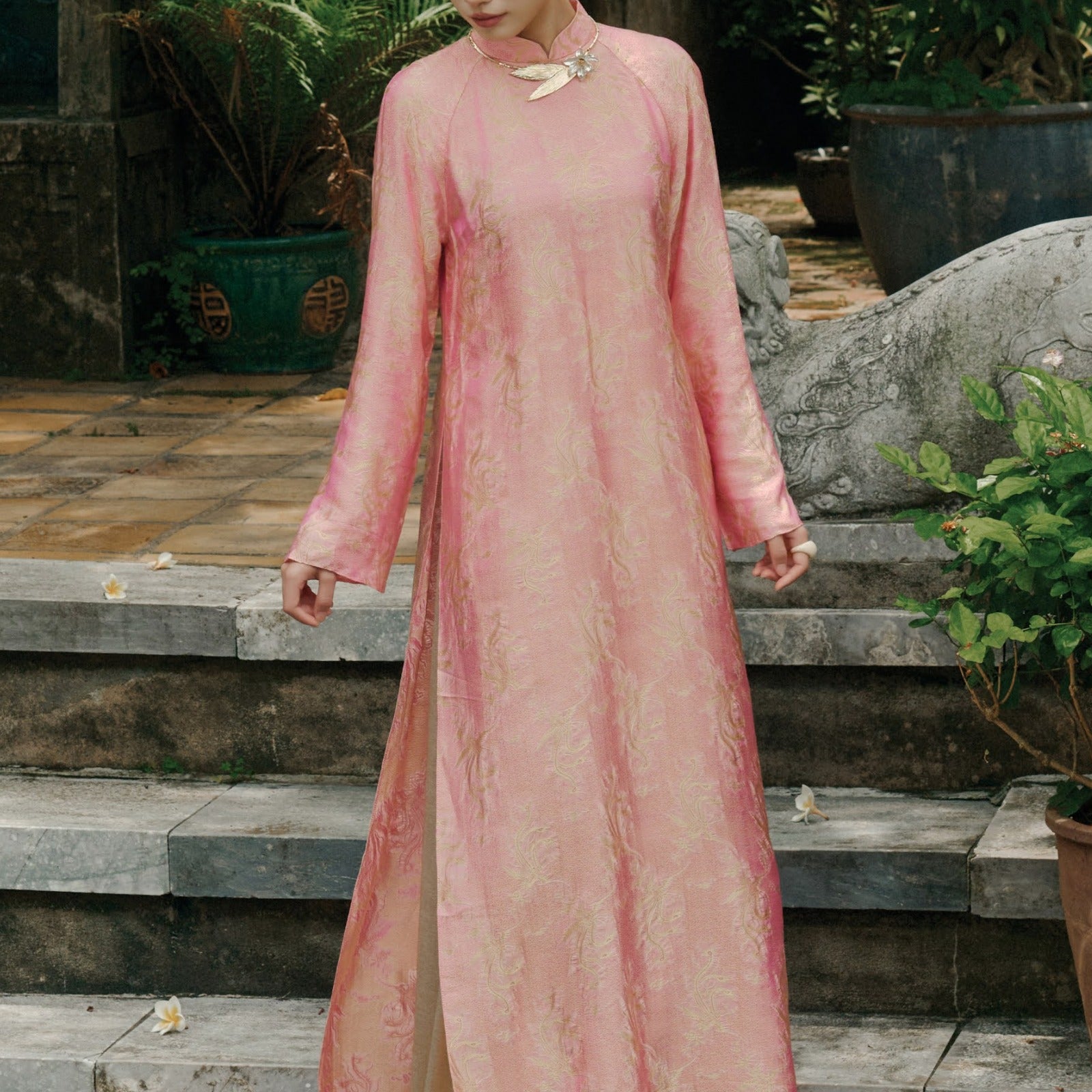 Dao Loan Mandarin Ao Dai Set