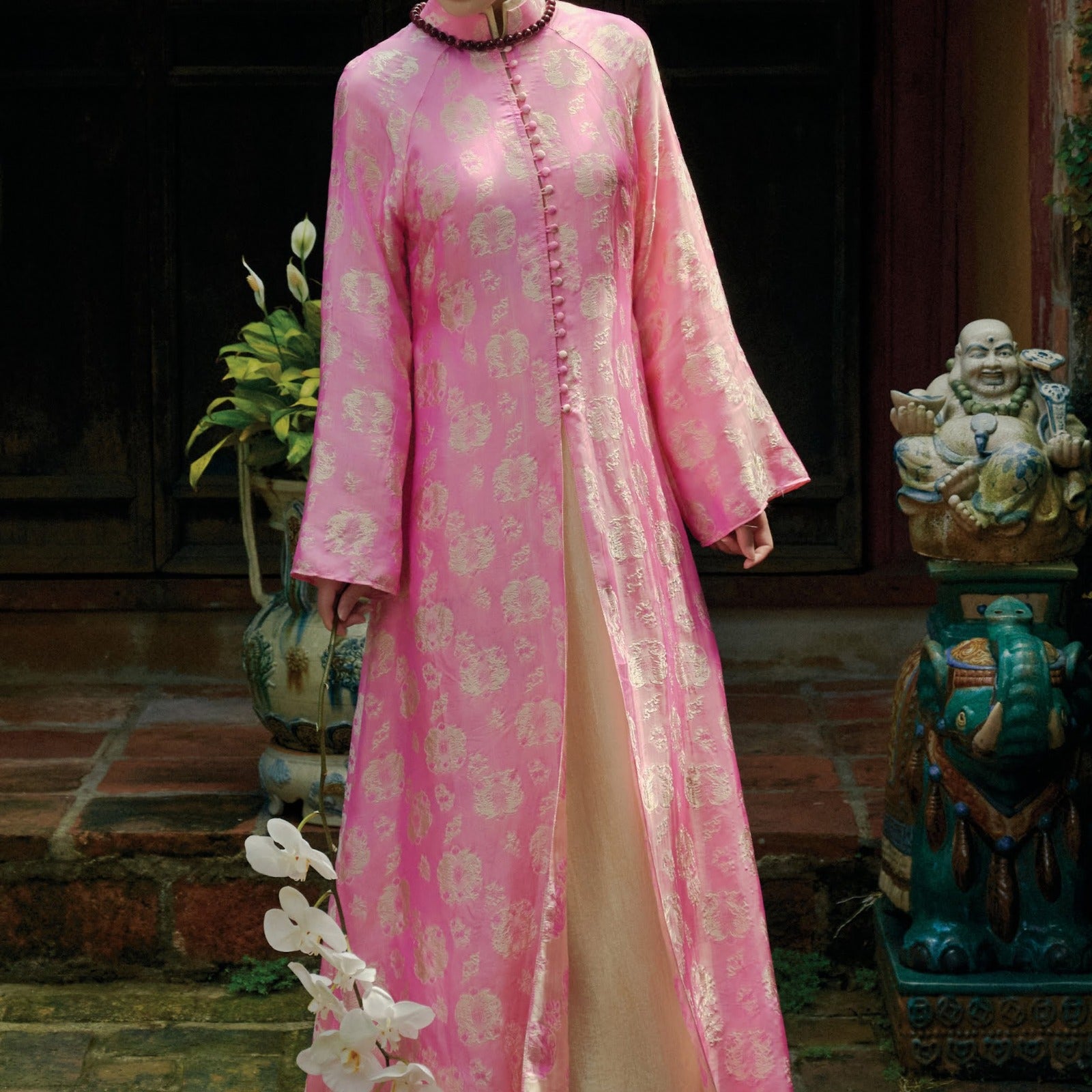 Ha Uyen Button Ao Dai Set