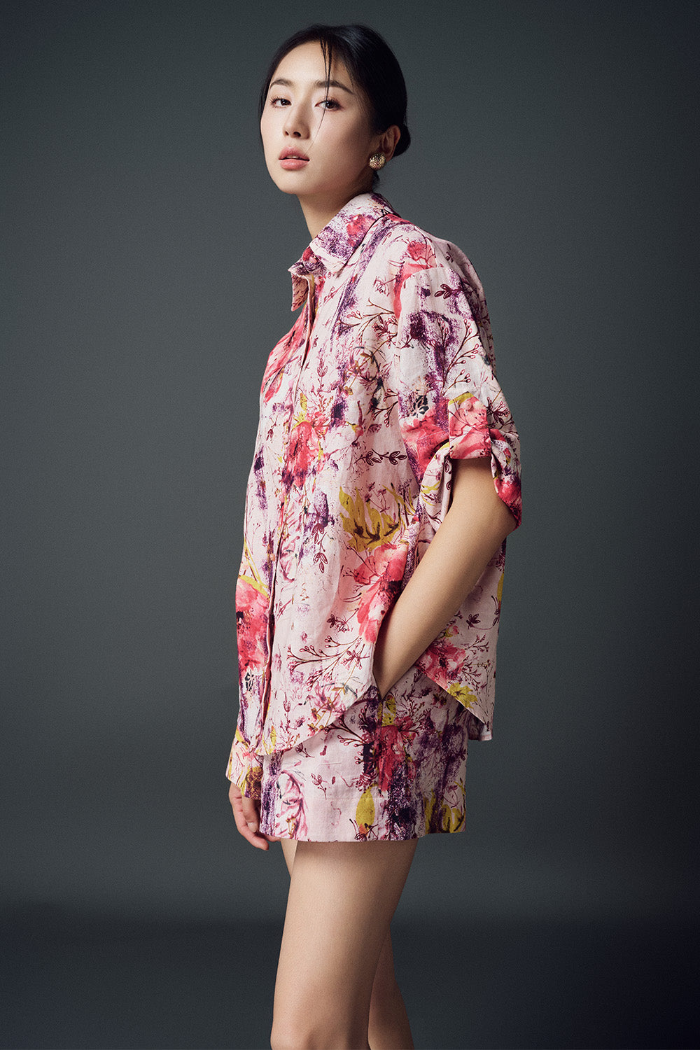 Ruby Straight Middle Sleeved Linen Shirt