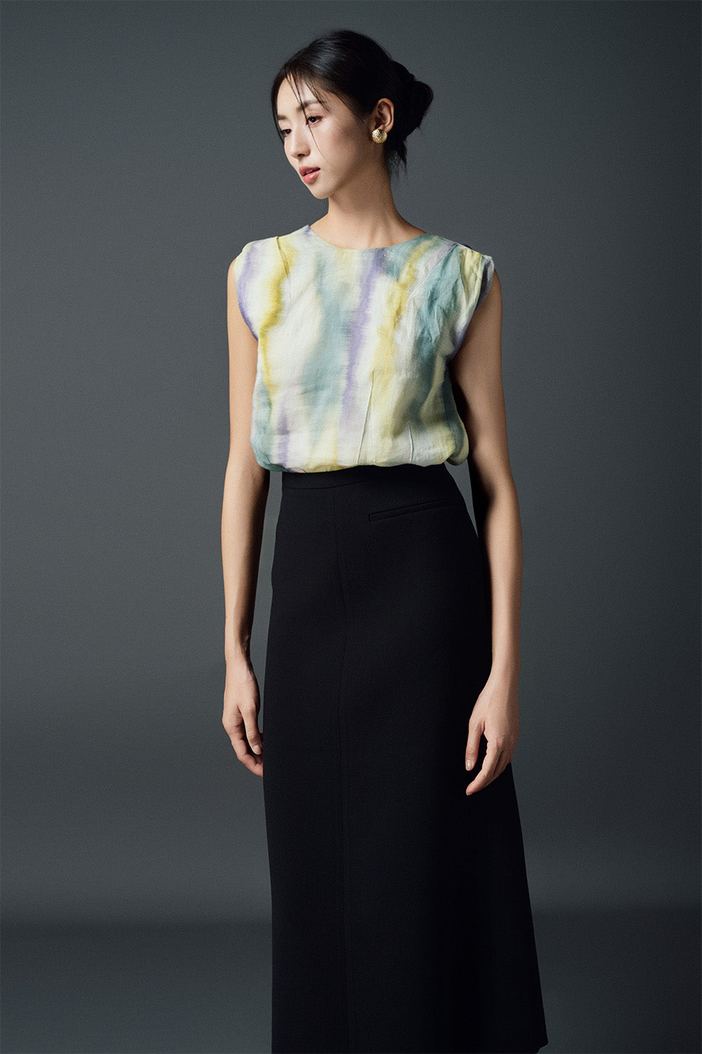 Lainey Straight Sleeveless Linen Top