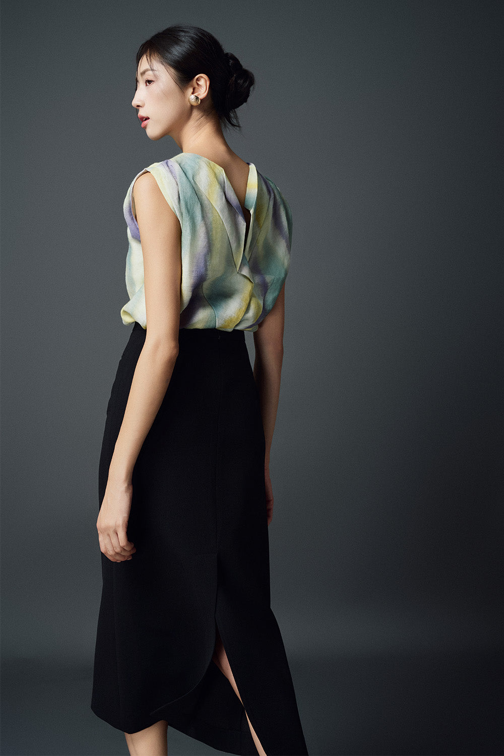 Lainey Straight Sleeveless Linen Top