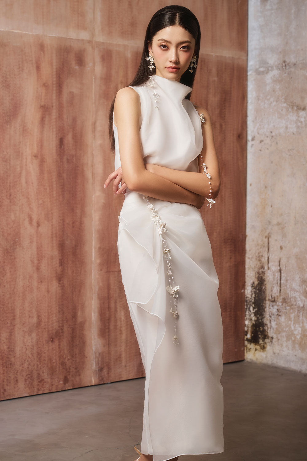 Bone Sheath High Neck Organza Midi Set