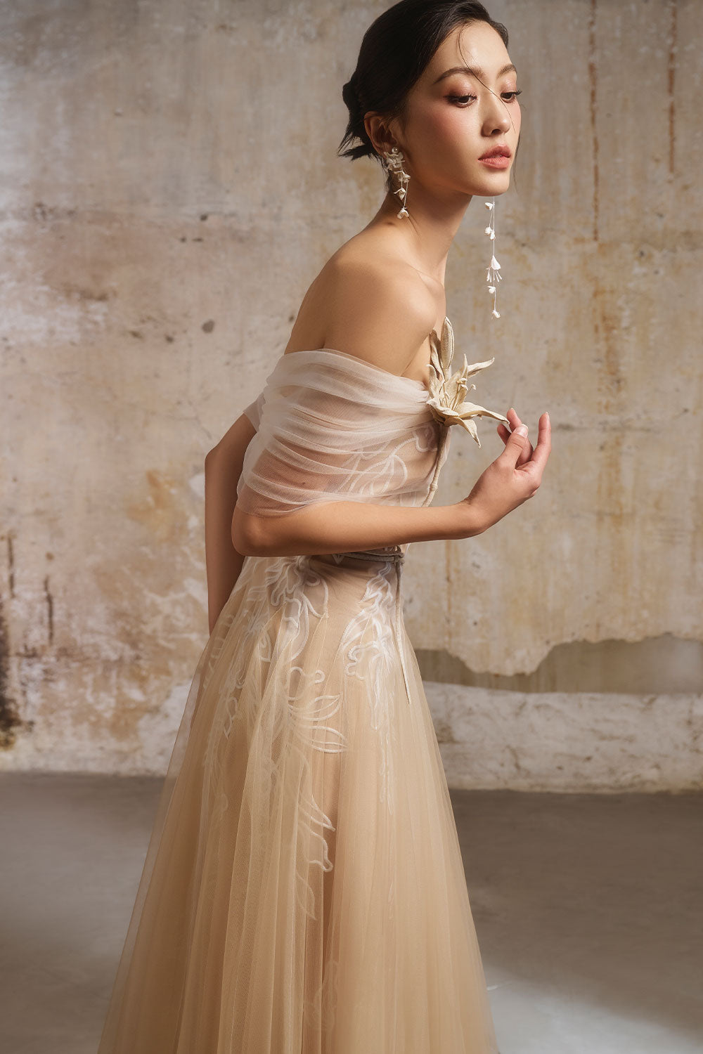 Monki Flower Linen Cotton Brooch