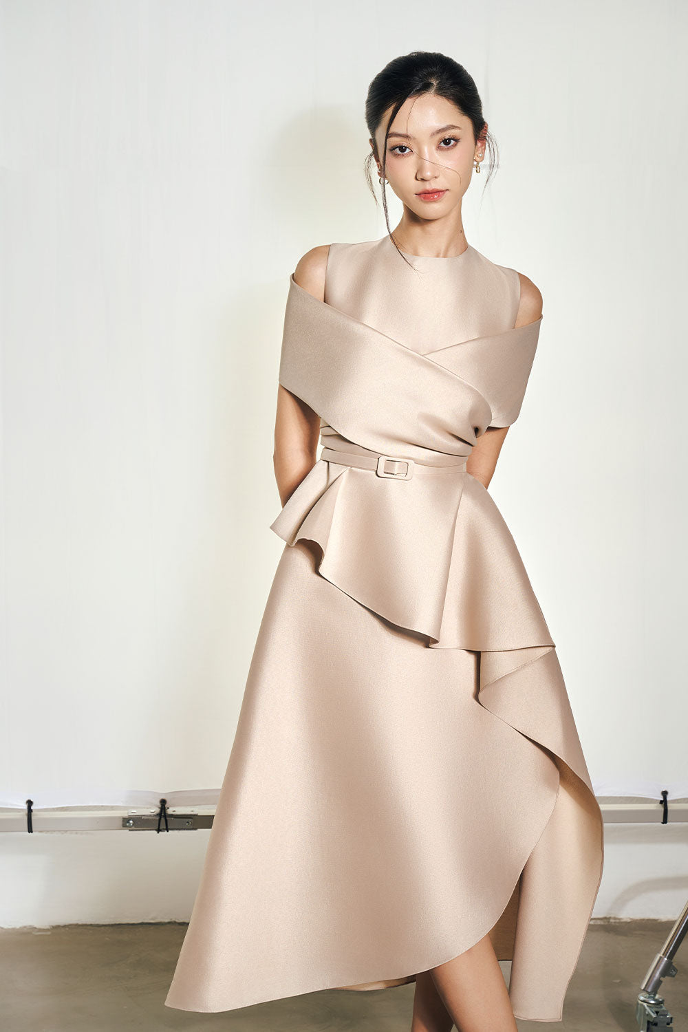 Elvin Asymmetric Cold Shoulder Sleeved Taffeta Midi Dress