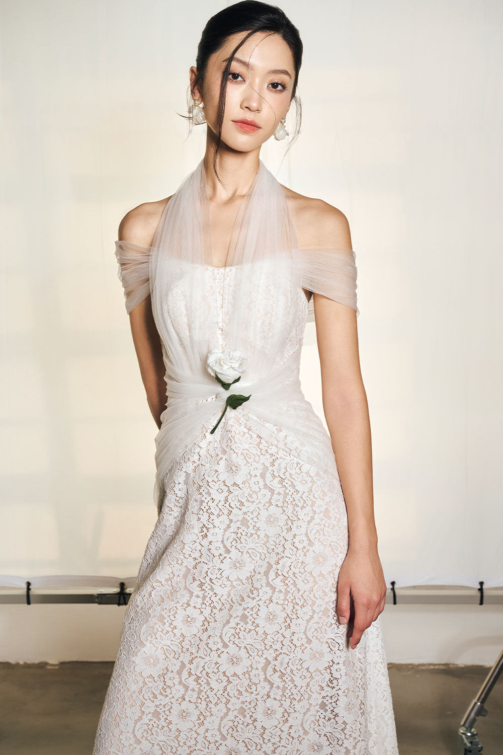 Dairy A-line Flower Applique Mesh Lace Midi Dress