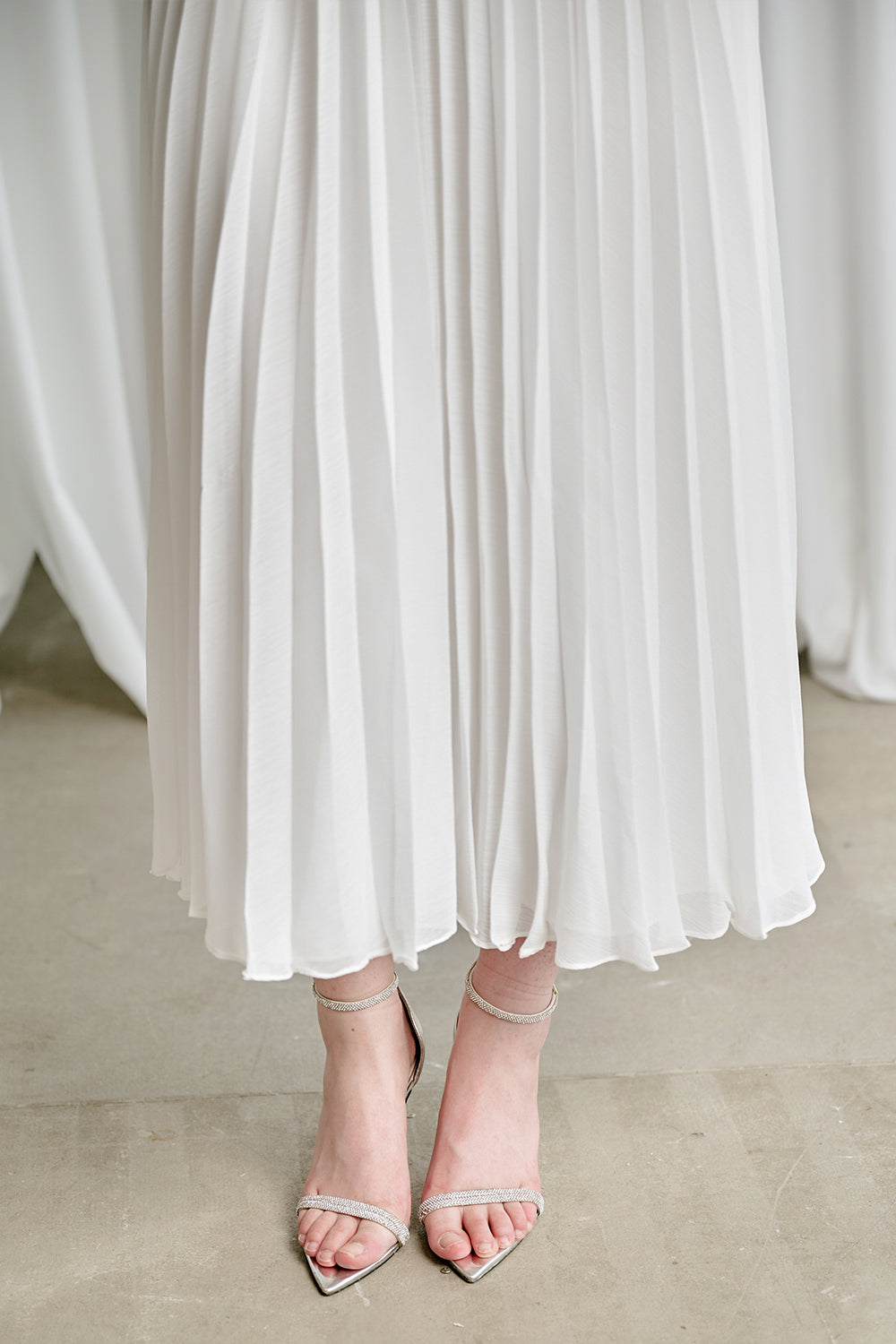 Heela A-line Off-Shoulder Chiffon Midi Dress