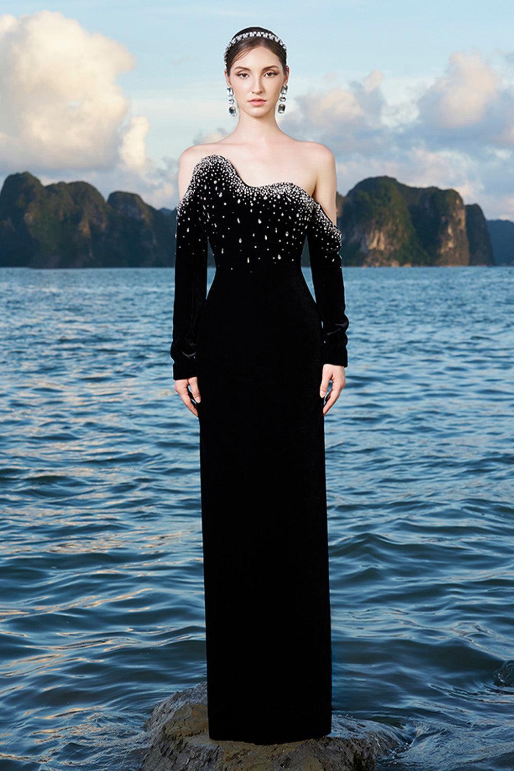 Lucero Sheath Asymmetric Neck Velvet Floor Length Dress
