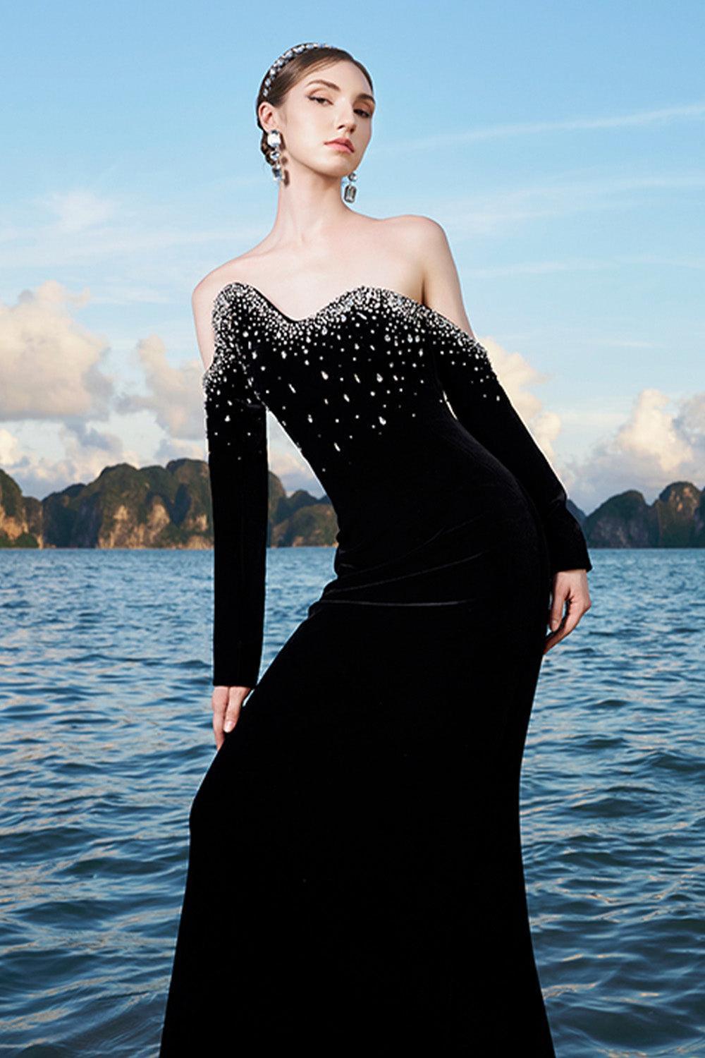 Lucero Sheath Asymmetric Neck Velvet Floor Length Dress