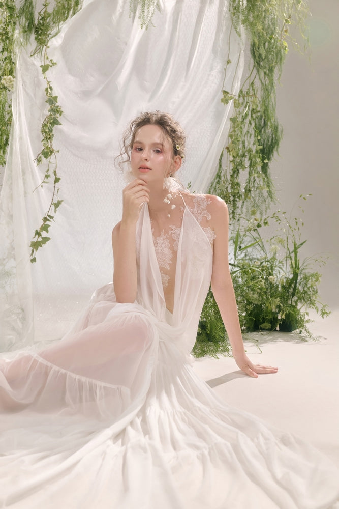 Velory Asymmetric Halter Neck Georgette Top