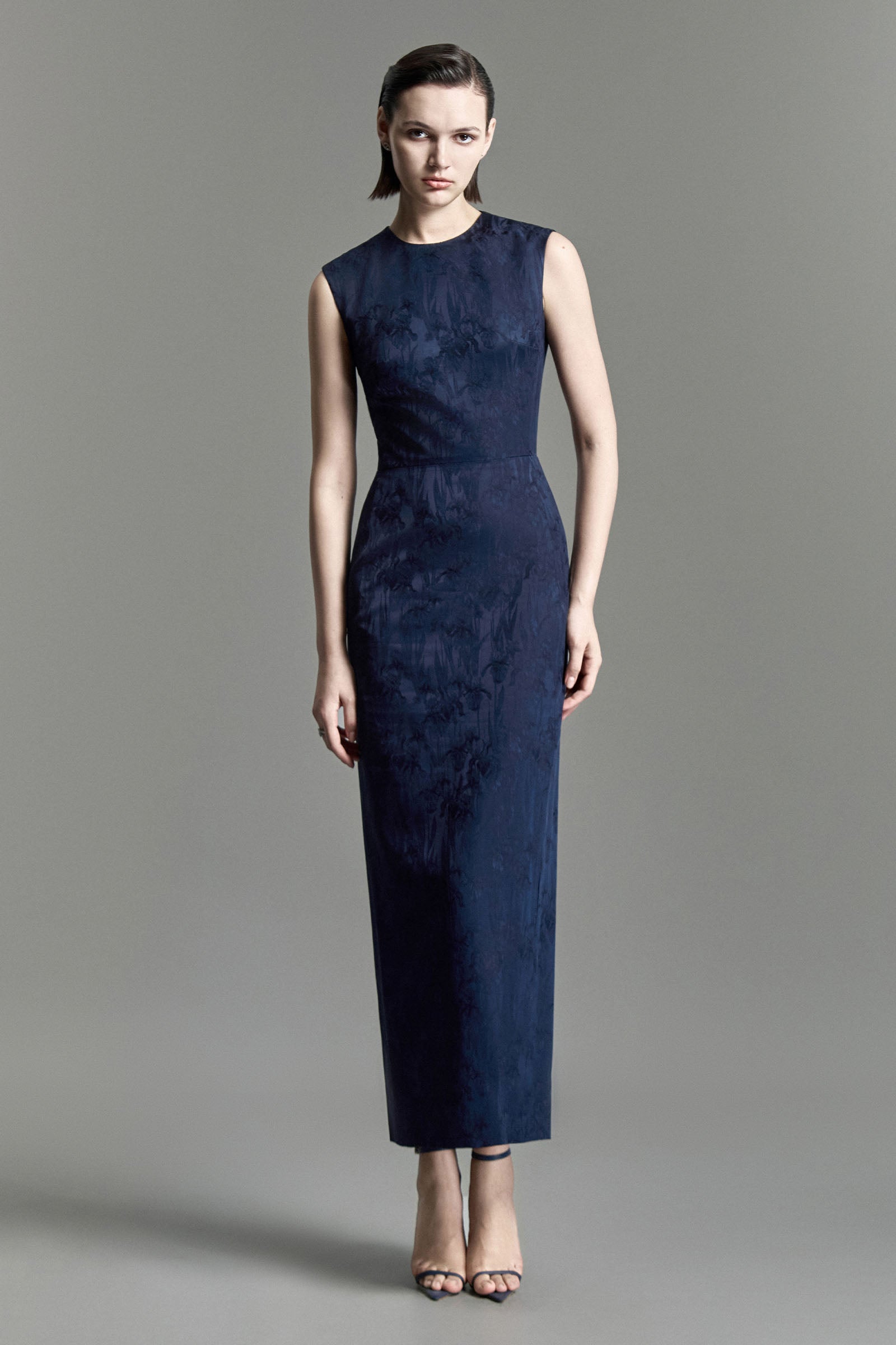 Venezia Round Neck Midi Dress - MEAN BLVD