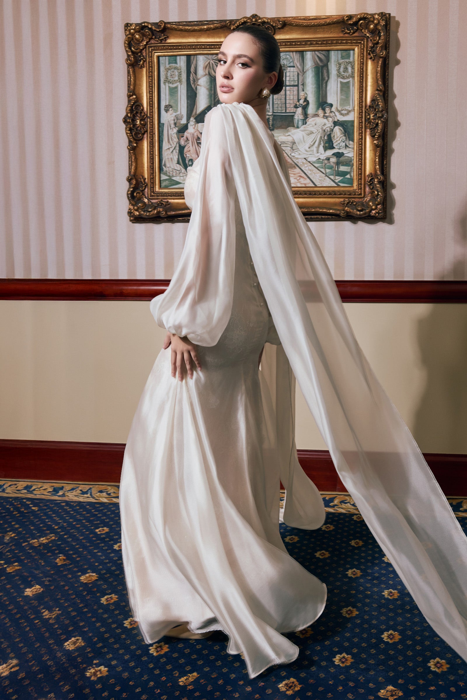 Voile D'éther Applique Maxi Dress
