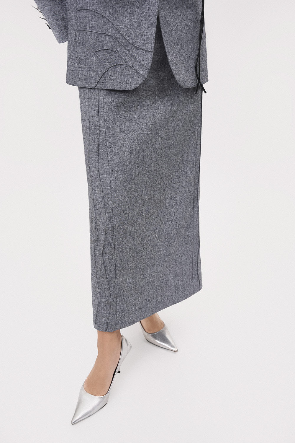 Tinh Straight Back Slit Polyester Maxi Skirt